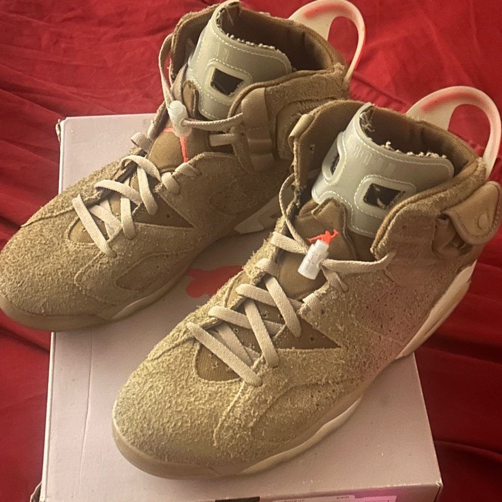 Travis Scott Jordan 6’s
